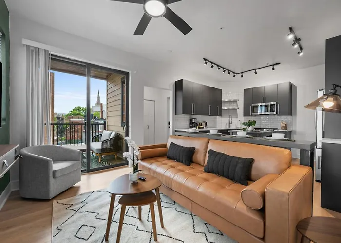 Pfr - Highland, 3br 2ba Shadyside Condo, Penthouse Unit, 2 Decks, Off-street Parking, 4th Floor Walkup Pittsburgh