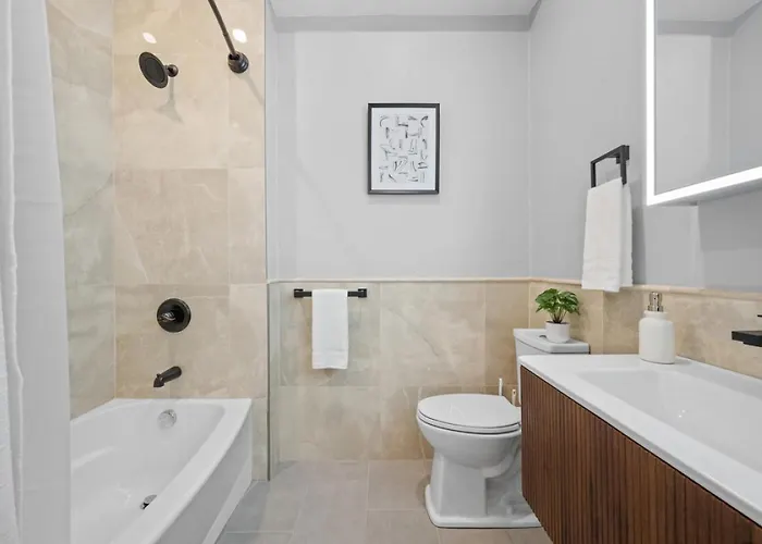 Pfr - Highland, 3br 2ba Shadyside Condo, Penthouse Unit, 2 Decks, Off-street Parking, 4th Floor Walkup *