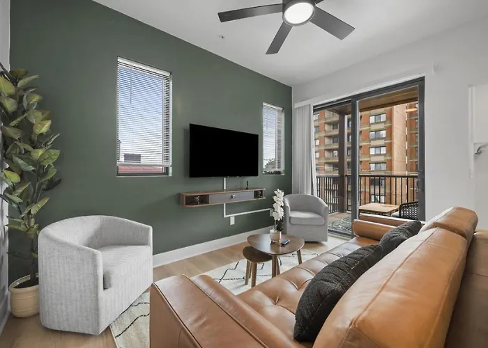 Pfr - Highland, 3br 2ba Shadyside Condo, Penthouse Unit, 2 Decks, Off-street Parking, 4th Floor Walkup Apartment Pittsburgh